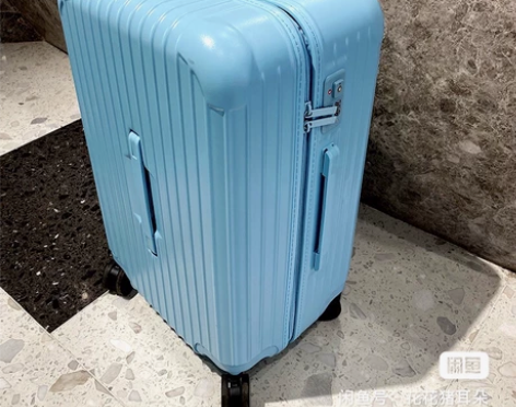 马冬强 旅行箱 感兴趣的话点“我想要”和我...