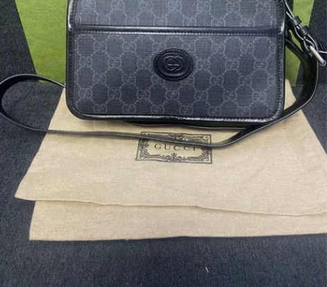 Gucci 饰互扣式双G迷你手袋/邮差包 ...