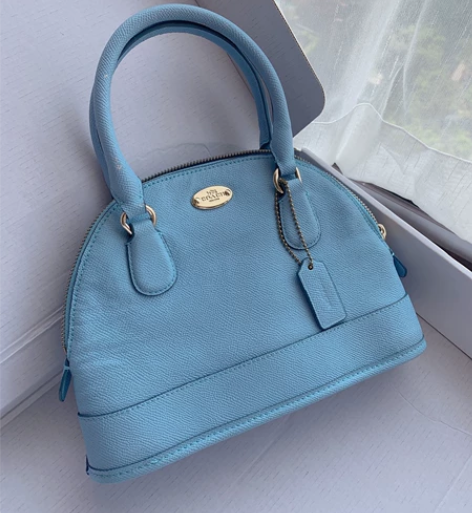 coach蔻驰贝壳包 浅蓝色 马卡龙色 百...