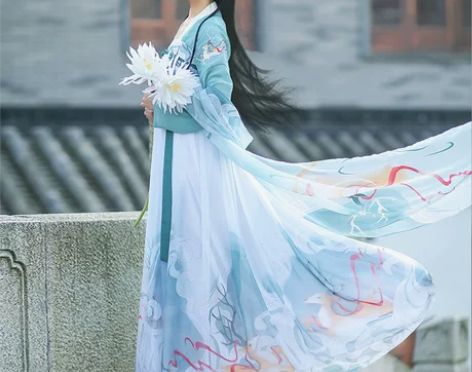 如梦霓裳汉服现货 就这一全套500 新旧程...