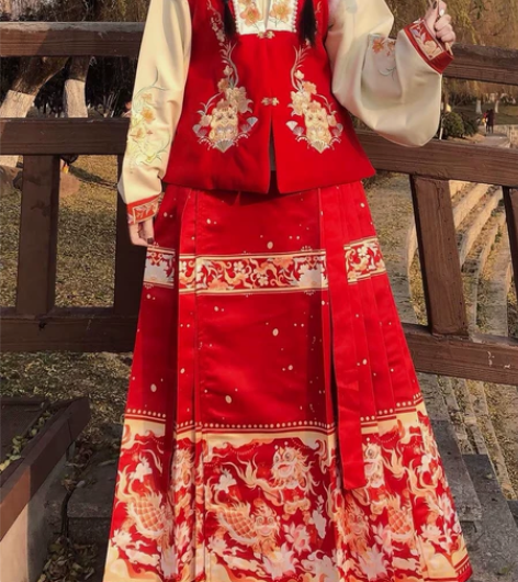 很多小物出子南记舞狮新年战袍汉服全套送毛领...