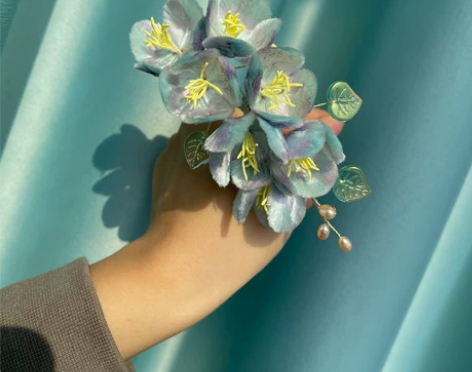 蓝紫色扁款绒花 感兴趣的话点“我想要”和我...