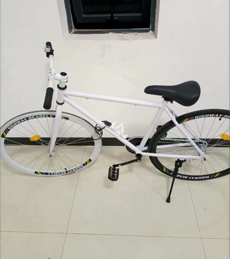 【特价处理】死飞自行车男成年人女变速破风公...