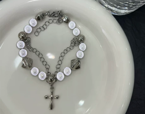 反光镭射手链 18.9元/条包邮 自制手工...