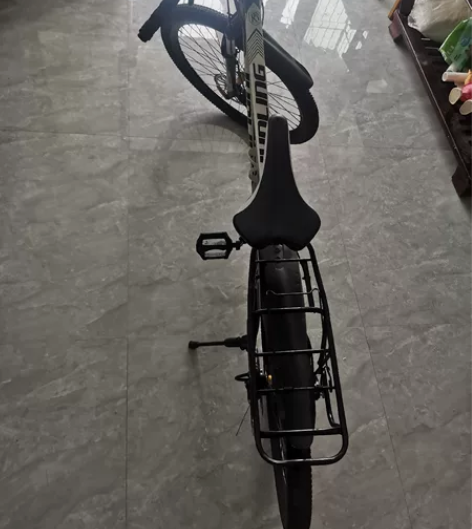 天天上班，自行车闲置在家占地方，有意向过来...