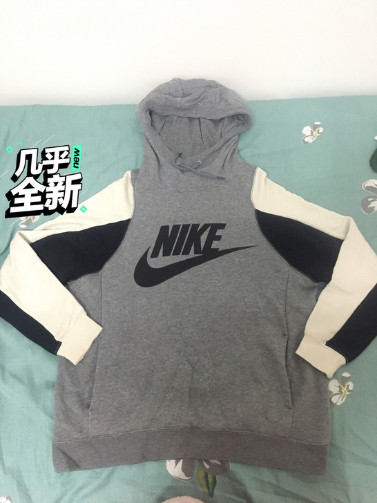 耐克 nike卫衣 购于香港 成色如图 L码
