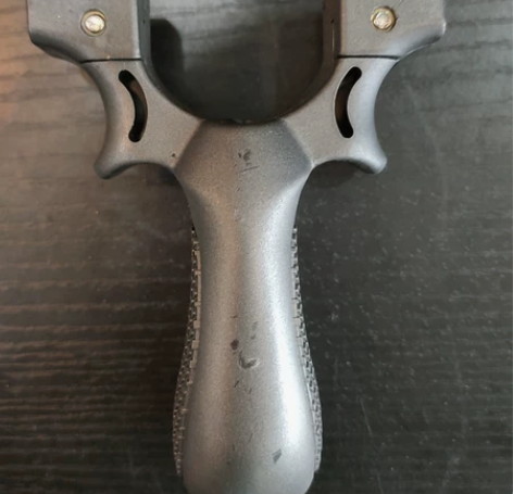 全新树脂扁皮弓15元两把，快压弹弓，弓高1...