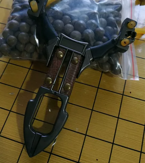 瞄准圆弹弓精准 感兴趣的话点“我想要”和我...