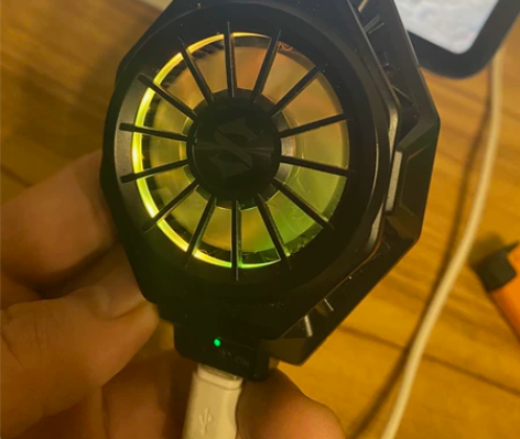 黑鲨冰封散热背夹手机散热器降温神器适配苹果...