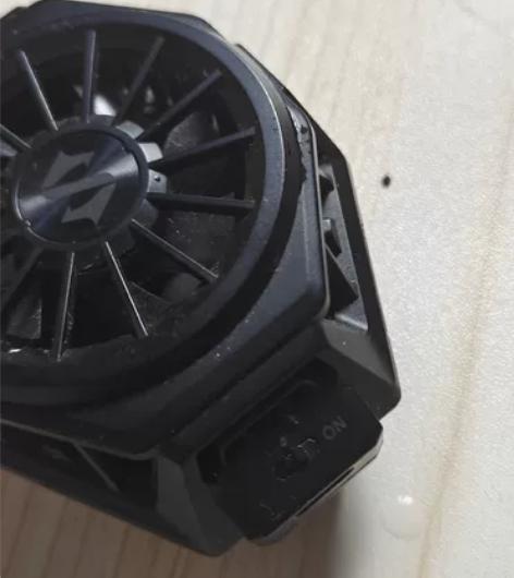 黑鲨冰封散热背夹Pro手机散热器半导体制冷...