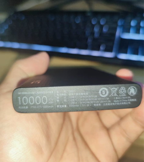 紫米10000man充电宝 感兴趣的话点“...
