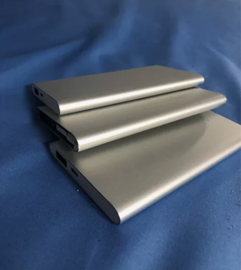 小米便携充电宝，图一为样品，全新未拆封，4...