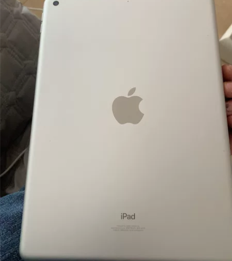 ipad第九代，99新，银色，64gWif...