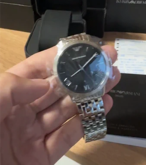 闲置全新阿玛尼男士机械表，黑色表盘、银色表...