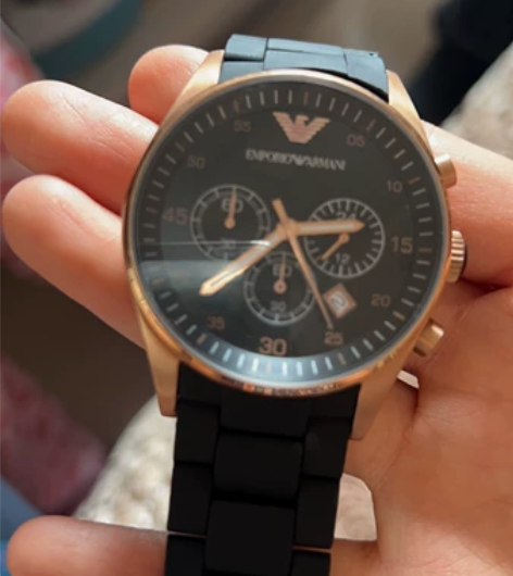 男士阿玛尼手表，几乎全新 感兴趣的话点“我...