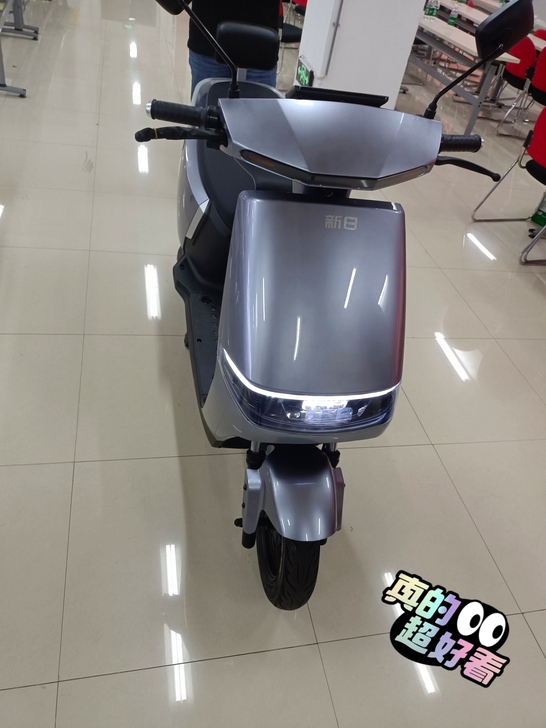 新日电动车，最新款，平板仪表，大电池，速度...