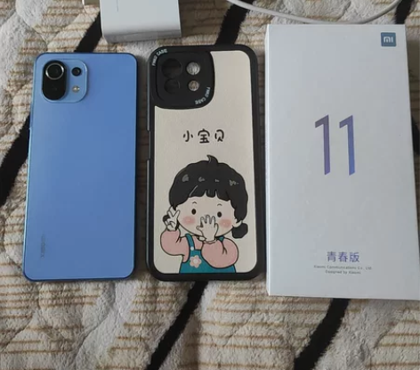 小米11青春版 清凉薄荷 8+128 几乎...