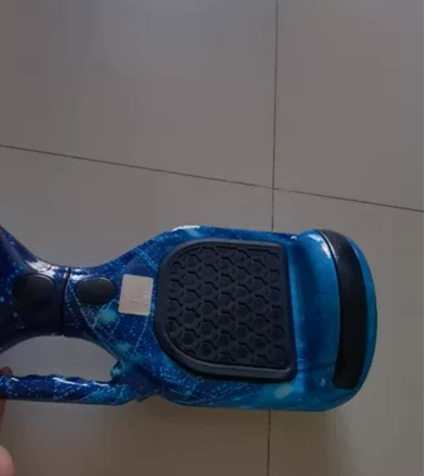 盛智能电动平衡车 ，成色如图，轮胎磨损少，...