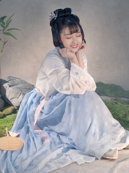 重回汉唐汉服锦烟唐背子一片式褶裙蓝色清新日...