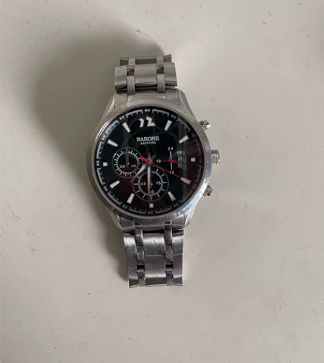 雷诺手表 商场买的，原价2000多，打折下...