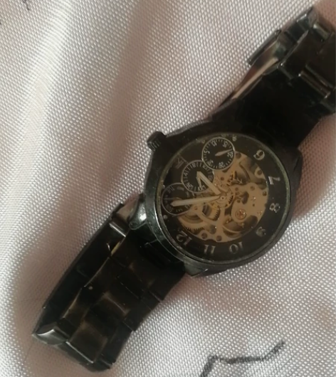 l k机械手表!买来758现在闲置了!拍的...