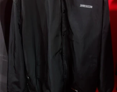 killwinner 夹克只穿过一次 感兴...