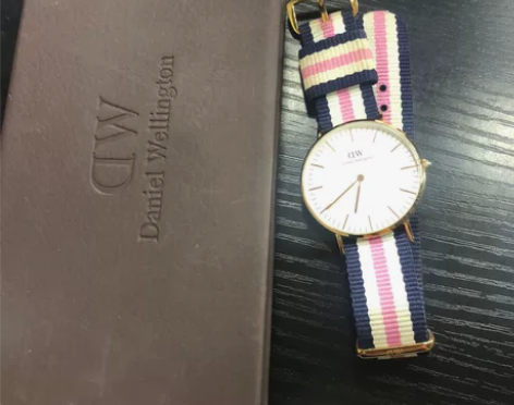 dw手表 小红书上买的 本就没有多少钱 所...