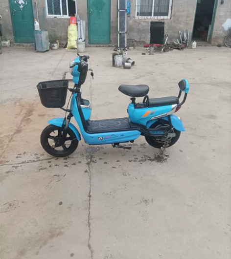二手简易电动车,装有48V12A电池,能续...