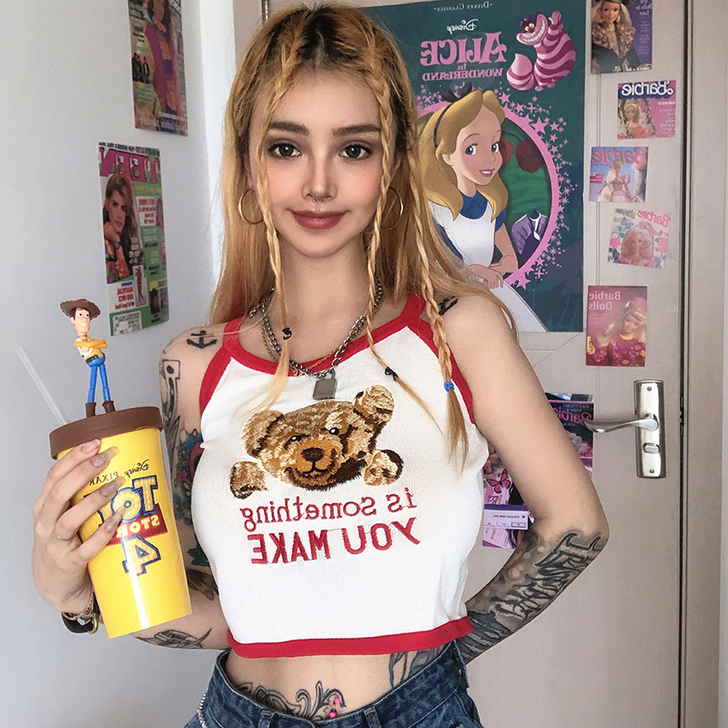 全新未穿过！KLIOU 超可爱卡通小熊短款...