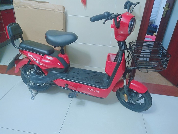 五羊电动自行车小型助力代步车