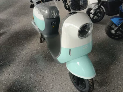 哈啰48V24A锂电续航高达70公里 无钥...