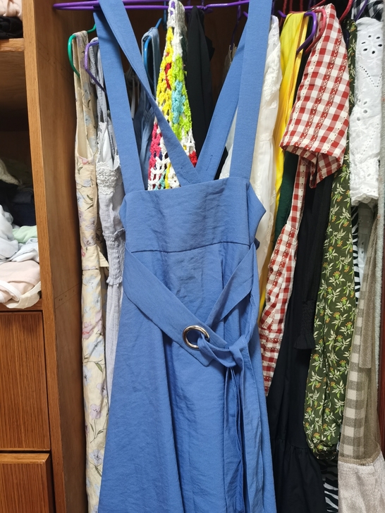 爱衣服背带裙
