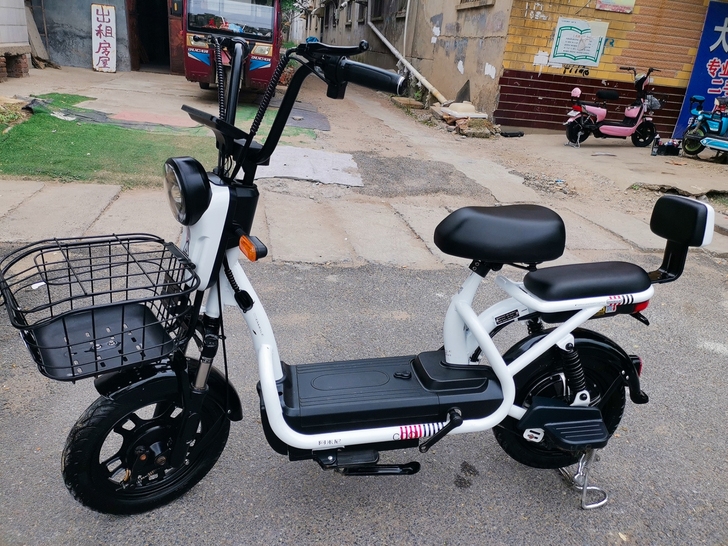 毕业转让,低价出 毕业转让!帮学生代卖,品...