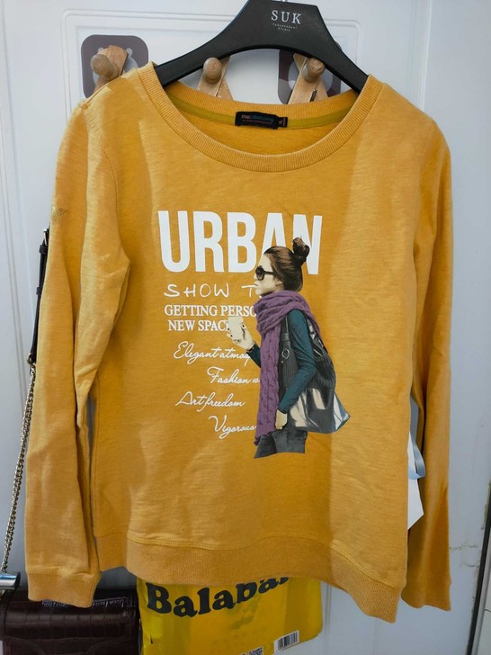 特步正品卫衣, 清衣柜 衣服很新穿了两次