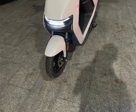 九号80c成色嘎嘎新看图给给价 感兴趣的话...