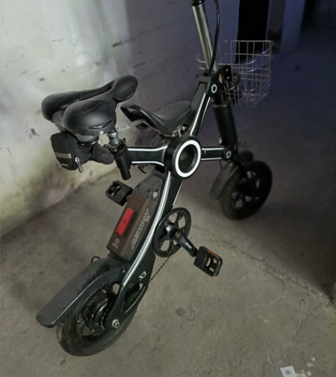 恩斯迈x3，闲鱼上买的2500，不骑了 感...