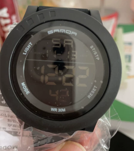 全新户外手表包邮送电池 感兴趣的话点“我想...