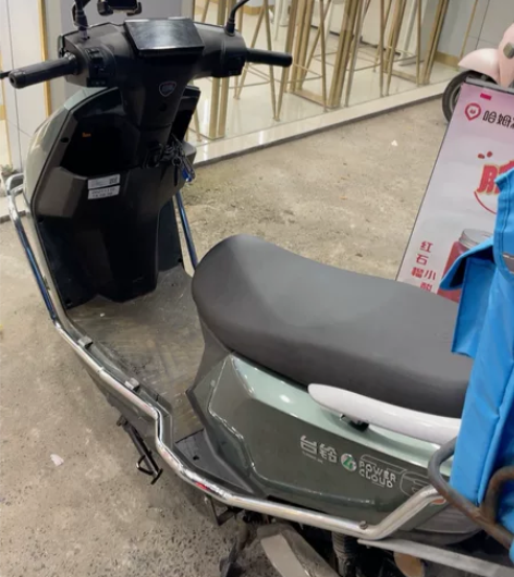 72 20锂电池台铃电动车刚买骑了3个多月...