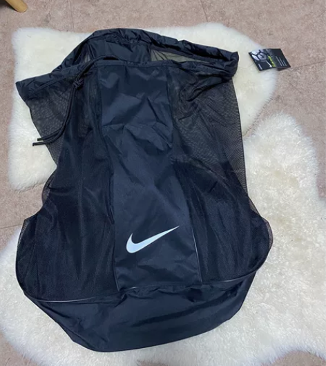 Nike大容量球袋 全新正品 不退不换偏远...