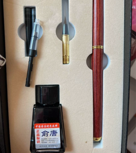 俞唐书法笔全新未用 感兴趣的话点“我想要”...
