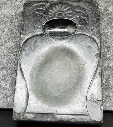 文房古砚，包真包老，支持鉴定。 感兴趣的话...