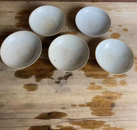 北宋早期湖田窑碟子：造型秀气典雅，胎体薄 ...