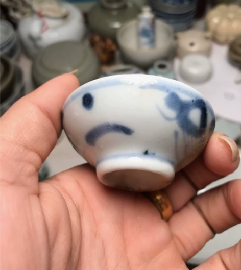 明代青花杯子跟元代湖田杯子 釉水都是一流 ...
