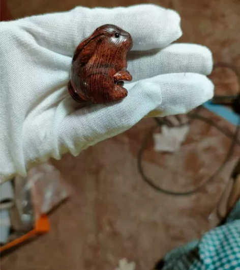 钥匙扣，兔年平安钥匙扣，小叶紫檀木，尺寸3...