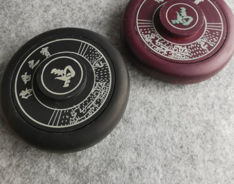 四寸黑古马砚台，四寸红古马砚台，原石头制作...