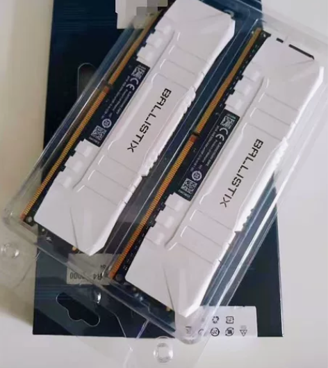 镁光英睿达8G DDR4 2400 266...