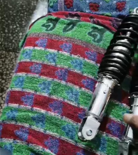 摩托车减震，32公分，全新没用过的，40元...