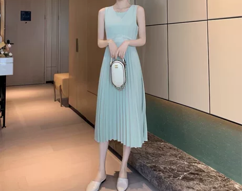 大码女装2020夏季新款绿色法式气质无袖镂...