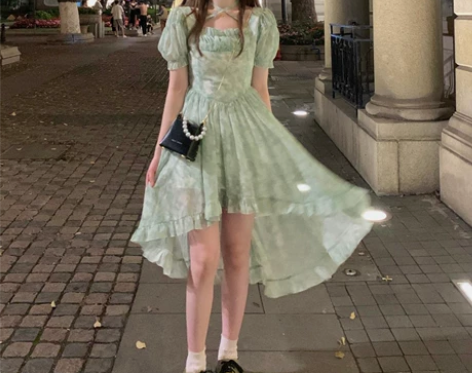 2022夏季新款法式超仙甜美方领不规则雪纺...