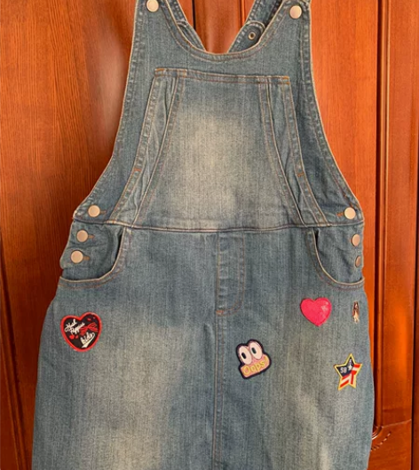 暇步士牛仔背带裙150 腰围围大约76厘米...